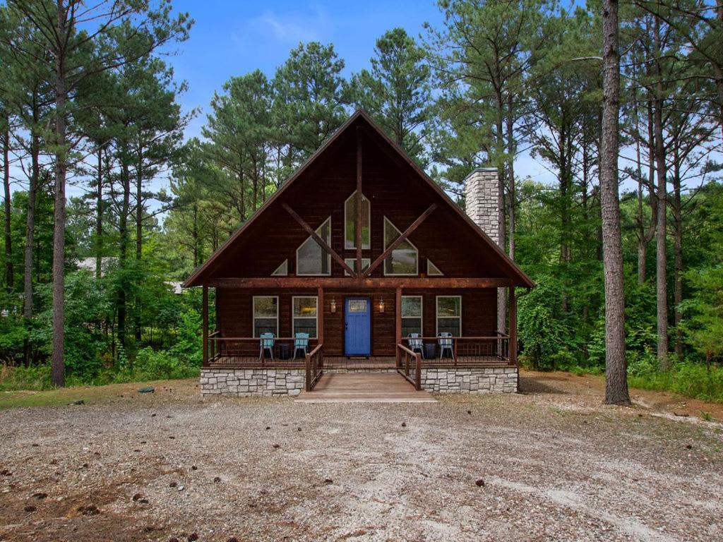 Stunning Luxury Cabin W Hot Tub And Fire Pit Holy Shiplap Is Perfect Romantic Couples Getaway ブロークン・ボウ エクステリア 写真