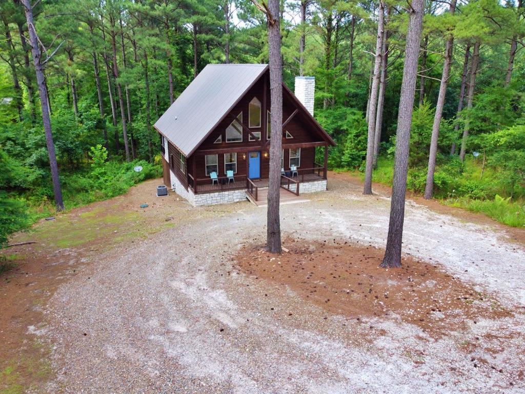 Stunning Luxury Cabin W Hot Tub And Fire Pit Holy Shiplap Is Perfect Romantic Couples Getaway ブロークン・ボウ エクステリア 写真
